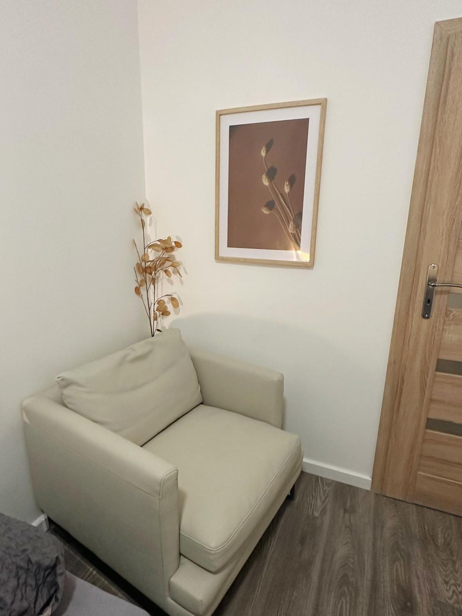 2Schlafenzimmer 5Betten Montuerwhonung Lägenhet Düsseldorf Exteriör bild